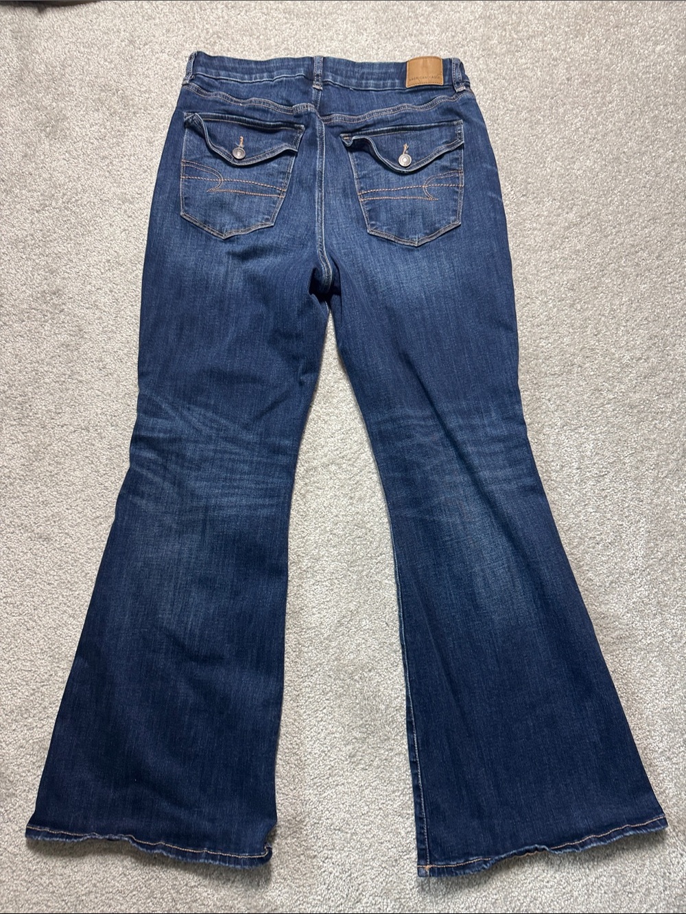 American Eagle Outfitters Flare Jeans Flap Back Pockets Size 12 Short Curvy